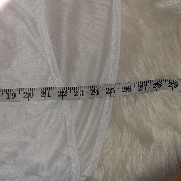 NWT Sheer White Sleeveless Top Blouse Plus size 1x/2x - Picture 7 of 7